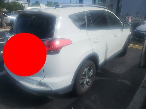 Used 2018 Toyota RAV4 XLE image 4