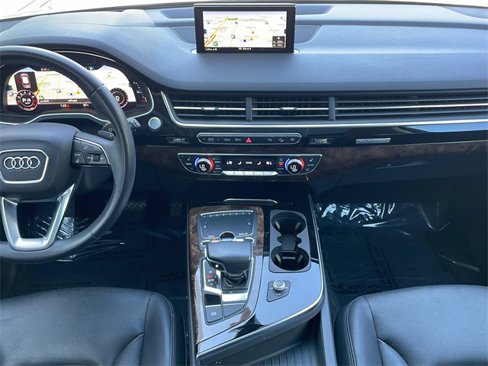 Used 2018 Audi Q7 3.0T Prestige w/ Prestige Package image 14