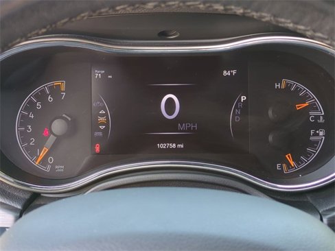 Used 2020 Jeep Grand Cherokee Altitude image 16