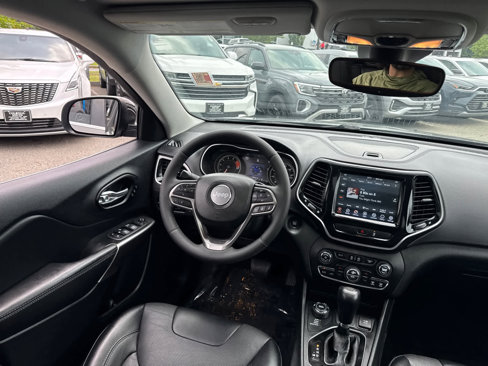 Used 2022 Jeep Cherokee Limited image 35