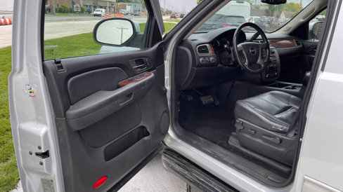 Used 2013 GMC Yukon XL SLT image 10