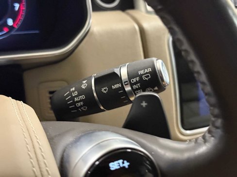 Used 2019 Land Rover Range Rover HSE image 27