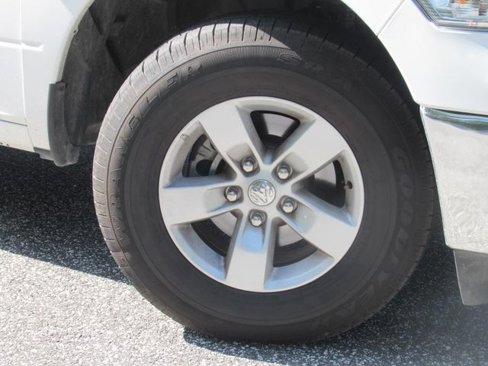 Used 2024 RAM 1500 Classic SLT image 9