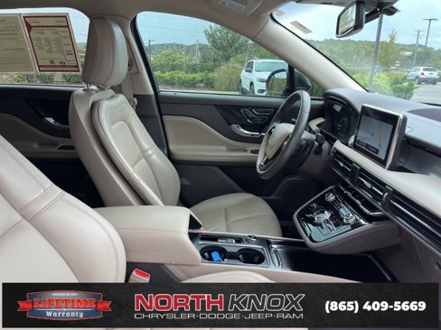 Used 2021 Lincoln Corsair FWD w/ Premium Package image 28