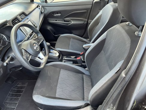 Used 2023 Nissan Versa SV image 27