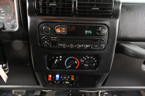 Used 2004 Jeep Wrangler 4WD image 20