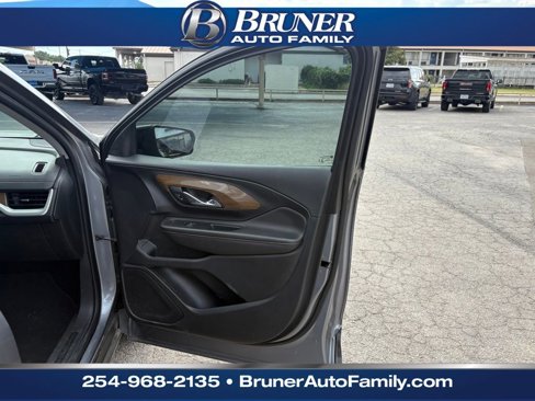 Used 2020 GMC Terrain SLE w/ Driver Convenience Package image 15