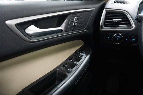 Used 2023 Ford Edge SEL image 23