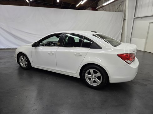Used 2015 Chevrolet Cruze LT w/ Technology Package image 3