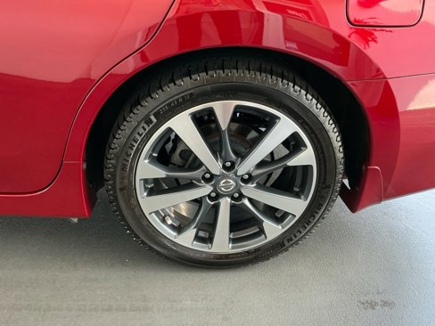 Used 2017 Nissan Altima 2.5 SR image 15