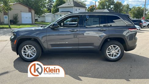 New 2025 Jeep Grand Cherokee Laredo X w/ Luxury Tech Group I image 4
