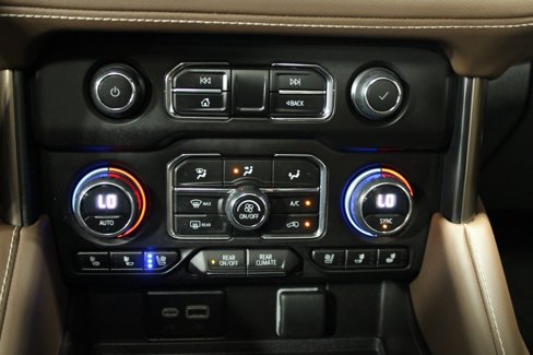 Used 2023 Chevrolet Suburban High Country w/ Premium Package 2 image 22