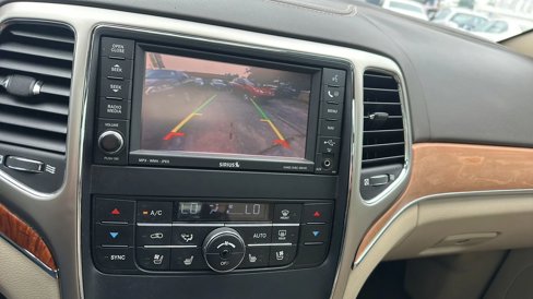 Used 2011 Jeep Grand Cherokee Overland w/ Trailer Tow Group IV image 43