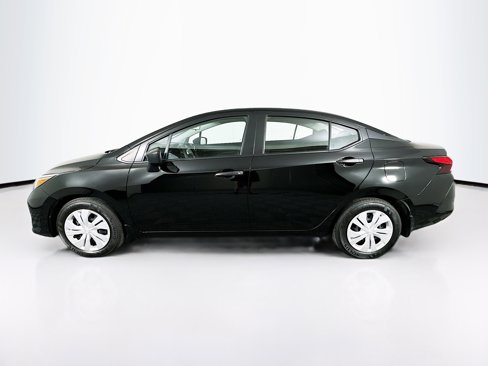 Used 2024 Nissan Versa S w/ Trunk Package image 4