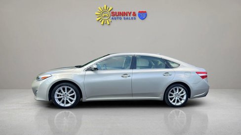 Used 2013 Toyota Avalon Limited image 4
