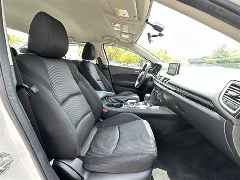 Used 2016 MAZDA MAZDA3 i Sport w/ Preferred Equipment Package image 27