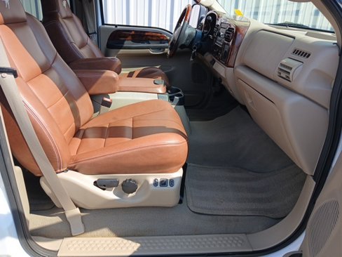 Used 2006 Ford F350 Lariat image 27