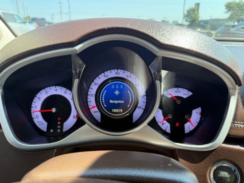 Used 2012 Cadillac SRX Premium image 25