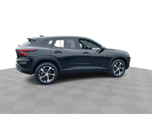 Certified 2024 Chevrolet Trax RS w/ Driver Confidence Package image 9