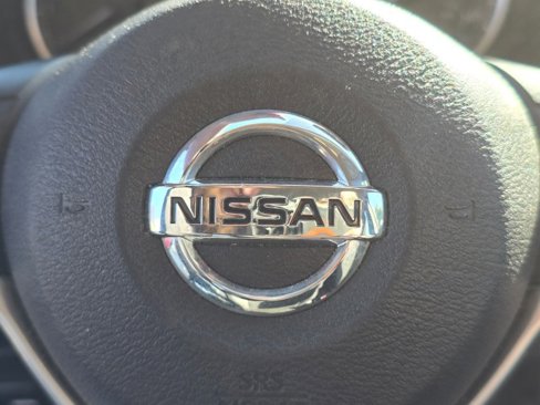 Used 2018 Nissan Kicks S image 38