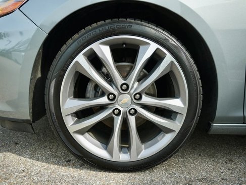 Used 2023 Chevrolet Malibu LT image 28