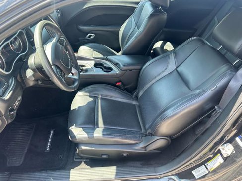 Used 2015 Dodge Challenger SXT Plus image 32