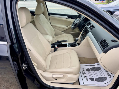 Used 2012 Volkswagen Passat TDI SE image 12