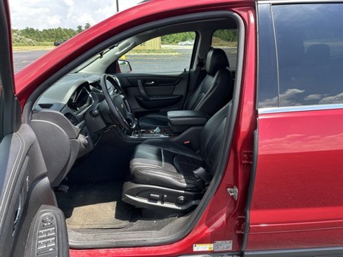 Used 2014 Chevrolet Traverse LT image 7