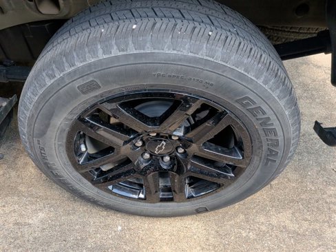 Used 2023 Chevrolet Silverado 1500 Custom image 10