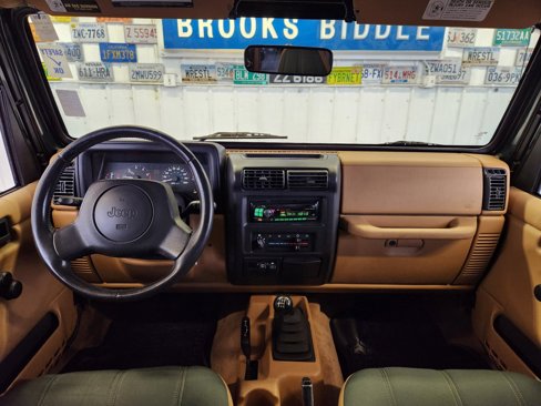 Used 1997 Jeep Wrangler Sahara image 2