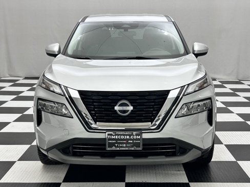Used 2023 Nissan Rogue SV image 3