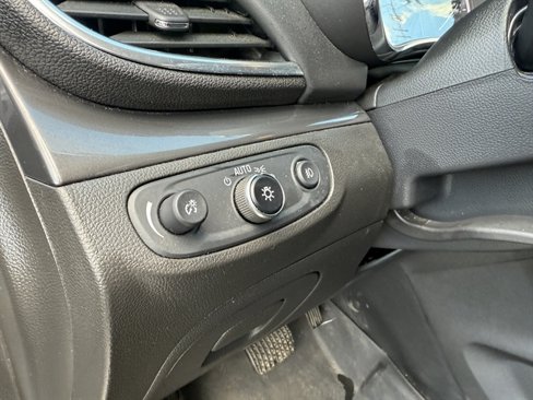 Used 2017 Buick Encore Preferred image 19