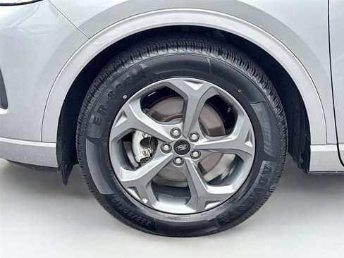 Used 2024 Ford Escape ST-Line w/ Cold Weather Package image 33