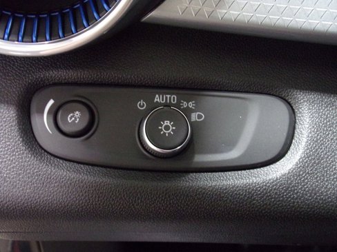 New 2025 Chevrolet Trax LT w/ Driver Confidence Package image 24