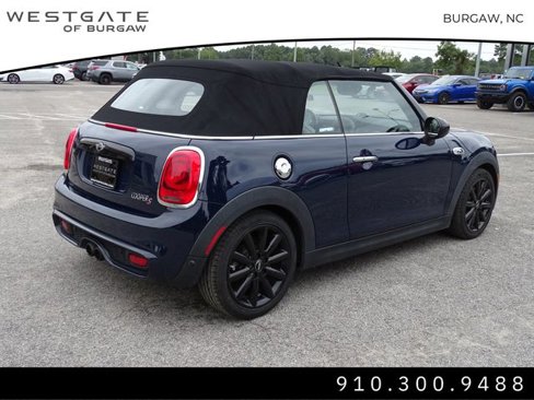 Used 2017 MINI Cooper S image 8
