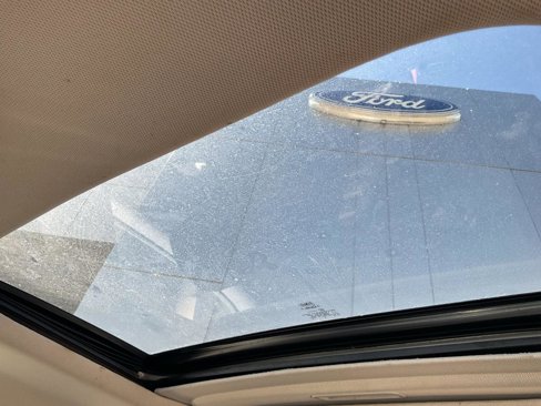 Used 2016 Ford Fusion SE w/ Equipment Group 201A image 19