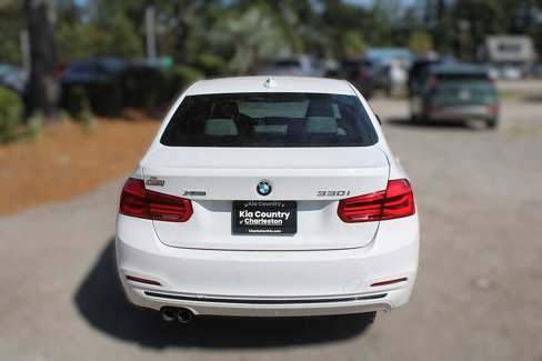 Used 2018 BMW 330i xDrive Sedan w/ Premium Package image 8