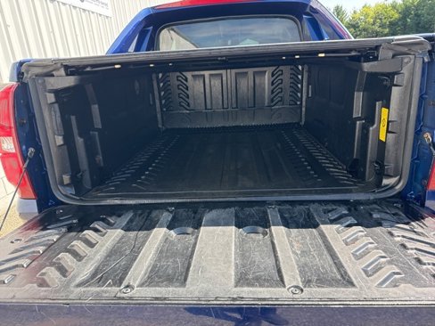 Used 2013 Chevrolet Avalanche LS image 11