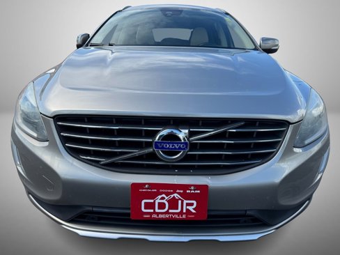 Used 2015 Volvo XC60 T6 w/ Protection Package image 9