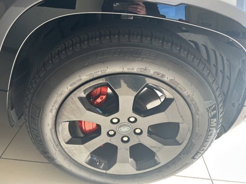 Used 2020 Land Rover Defender 110 X image 23