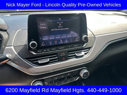 Used 2023 Nissan Altima 2.5 SR image 11