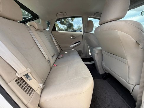 Used 2013 Toyota Prius One image 10