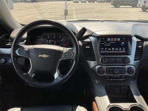 Used 2018 Chevrolet Suburban LT image 17