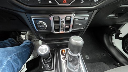 Used 2020 Jeep Gladiator Sport w/ Quick Order Package 24S image 18