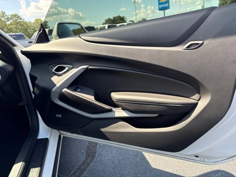 Used 2019 Chevrolet Camaro LT w/ RS Package image 13
