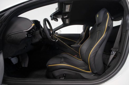 Used 2022 Ferrari Roma image 20