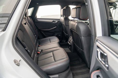 Used 2022 Porsche Macan image 39