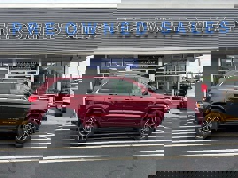 Used 2018 Jeep Grand Cherokee Laredo image 5