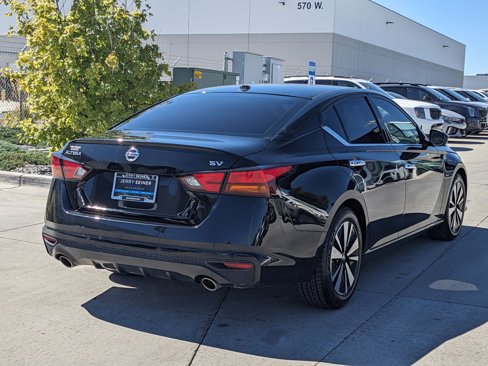 Used 2019 Nissan Altima 2.5 SV image 5