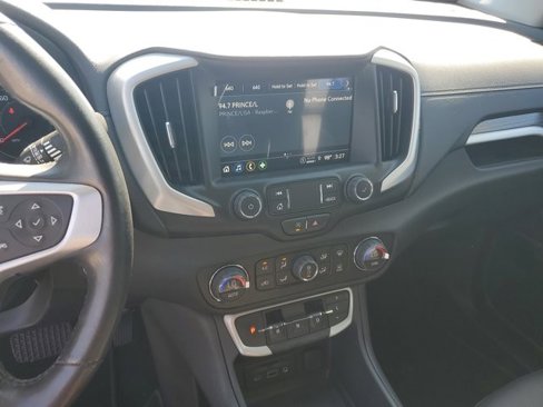 Used 2022 GMC Terrain SLT image 24